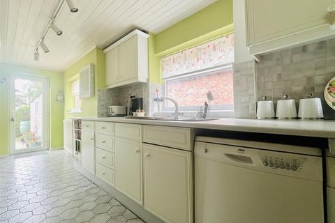 3 bedroom semi-detached house for sale, Mossgrove Road, Timperley, Altrincham