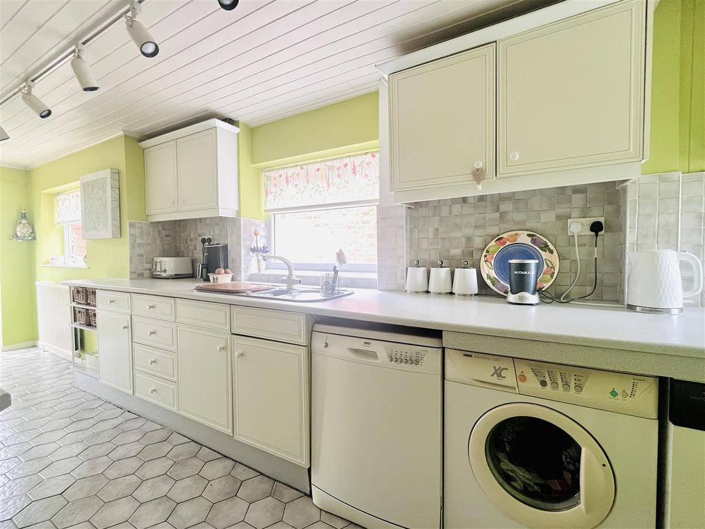 Breakfast Kitchen