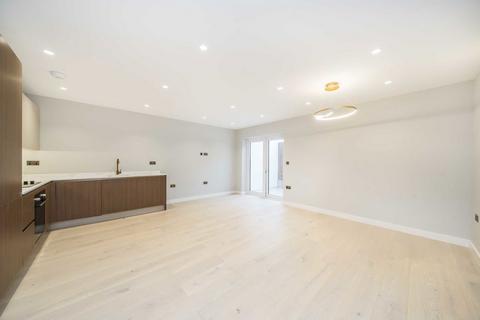 undefined, The Broadway, Wimbledon SW19