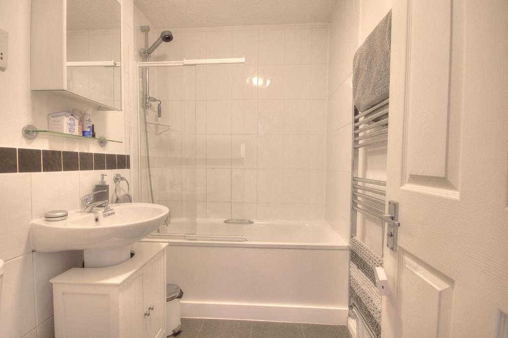 Bathroom 2