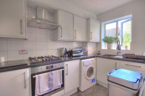 undefined, Swan Close, Rickmansworth WD3