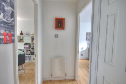 undefined, Swan Close, Rickmansworth WD3