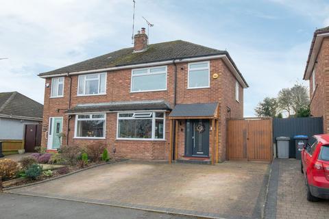 23 David Road, Rugby, CV22 7PX