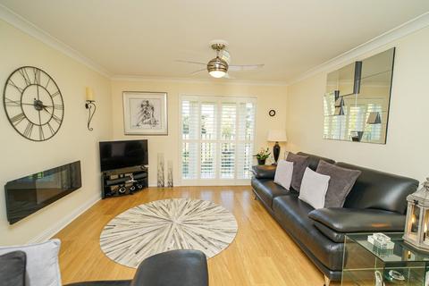 undefined, Monarch Way, Leighton Buzzard