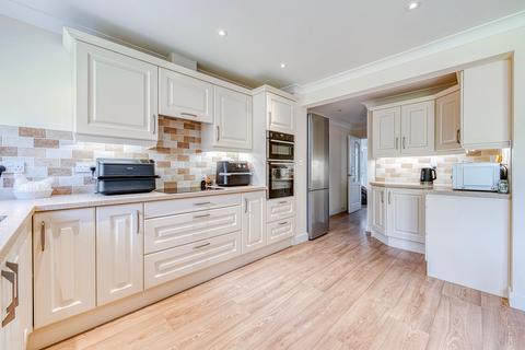 2 bedroom detached bungalow for sale, Woodfields, Eye IP21