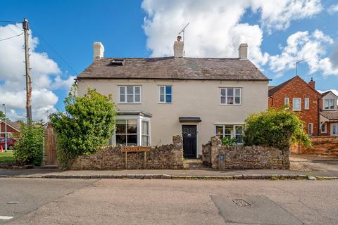 undefined, Main Street Gawcott Nr Buckingham. Buckinghamshire, MK18 4HZ