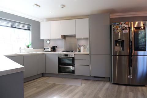 4 bedroom terraced house for sale, Fairlawn Crescent, Greenhithe, DA9