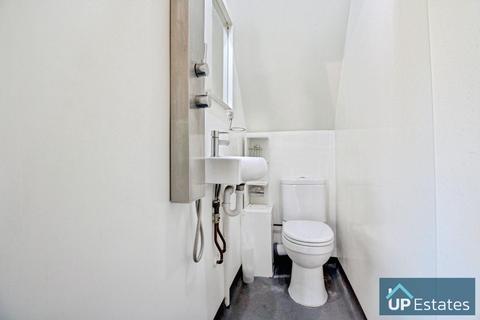 undefined, Middleborough Road, Coundon, Coventry