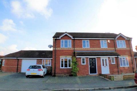 3 bedroom semi-detached house to rent, Milton Keynes MK10
