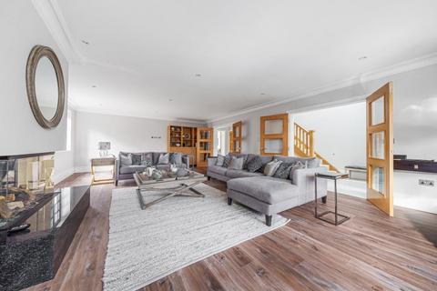 5 bedroom detached house for sale, Hurst,  Berkshire,  RG10