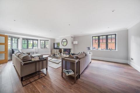 5 bedroom detached house for sale, Hurst,  Berkshire,  RG10