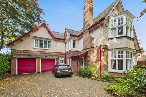 undefined, Knighton Grange Road, Oadby, Leicestershire