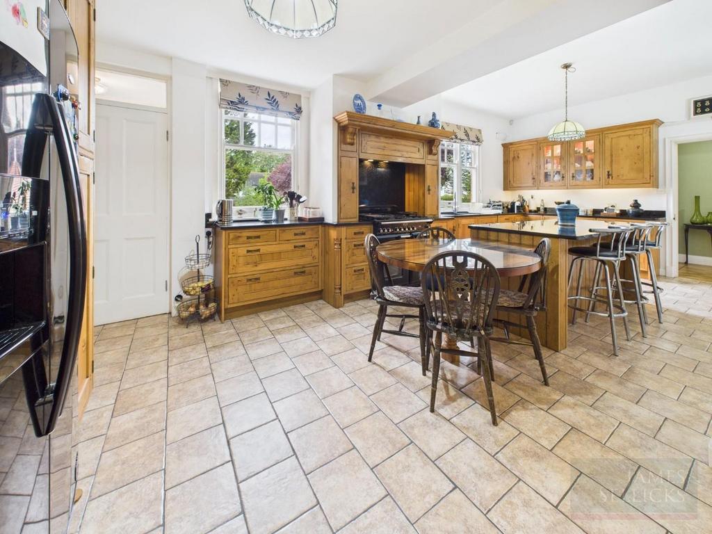 Breakfast Kitchen