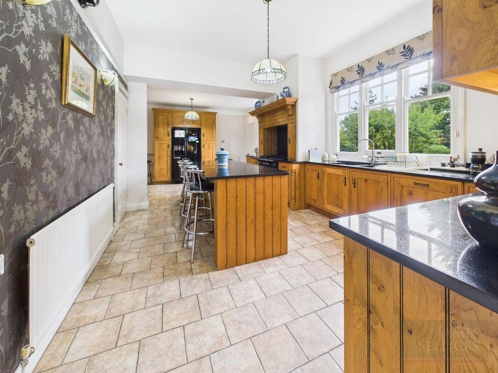 Breakfast Kitchen