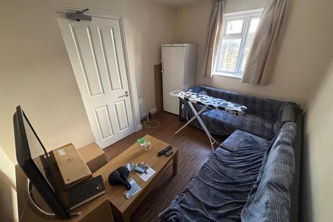 1 bedroom in a house share to rent, ROOM 1 - Gloucester Place Cheltenham