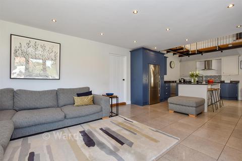 5 bedroom detached house for sale, The Green, Maidstone ME17