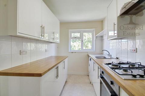 undefined, Kimberley Close, Langley SL3