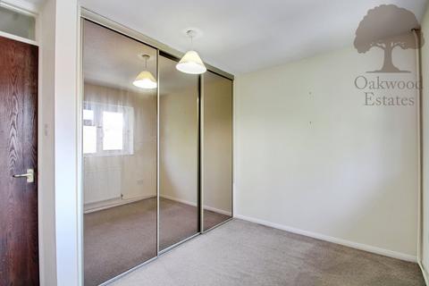 undefined, Kimberley Close, Langley SL3