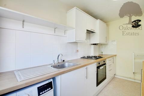 undefined, Kimberley Close, Langley SL3