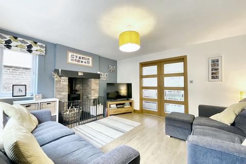 4 bedroom detached house for sale, Shrewsbury Road, Market Drayton, TF9