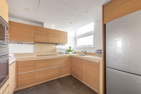 2 bedroom property for sale, Oswald Building, 374 Queenstown Road, London, SW11