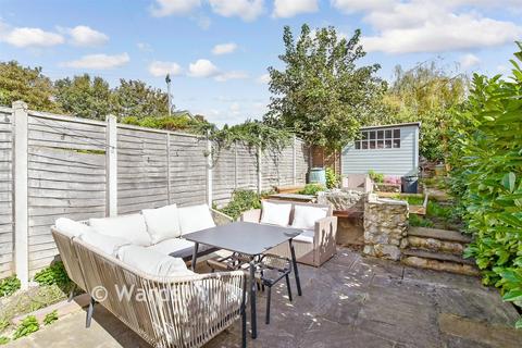 2 bedroom terraced house for sale, Sandling Road, Maidstone, Kent