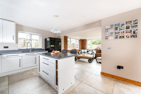 5 bedroom detached house for sale, Booth Lane North, Boothville, Northampton, Northamptonshire, NN3