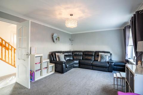 15 Albert Place, Stewarton, Kilmarnock, KA3 5PT