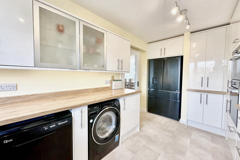 2 bedroom flat for sale, Branksome Park