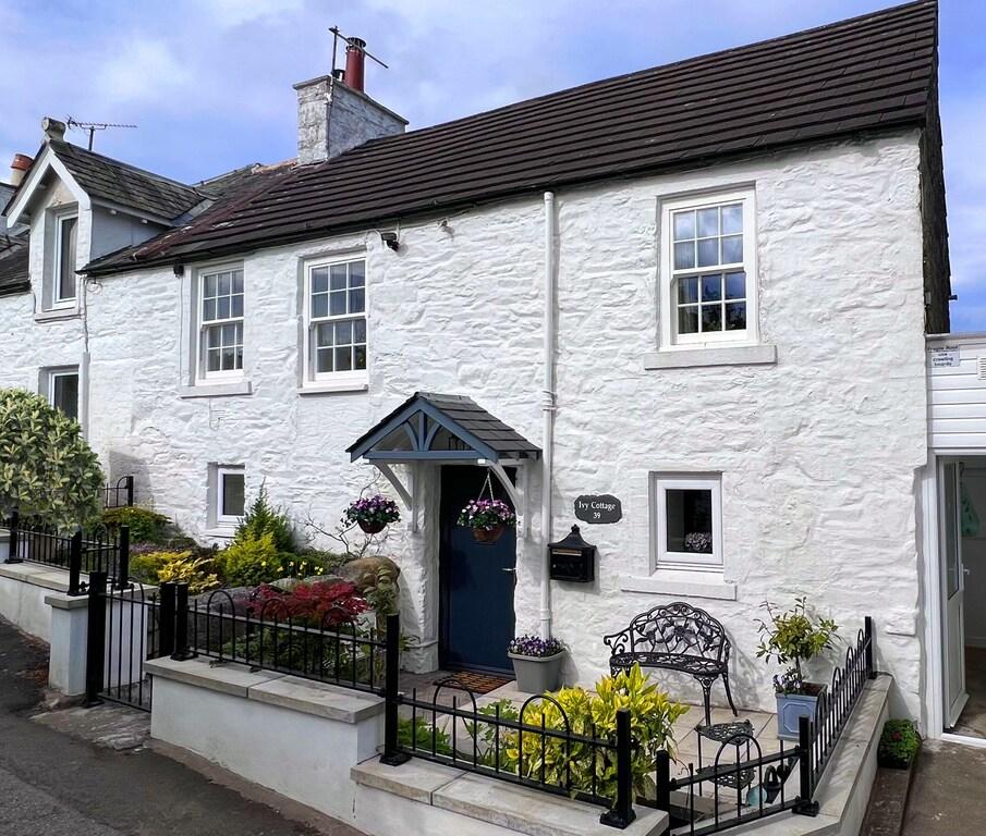 Ivy Cottage, 39 Main Street, Twynholm - Williamson