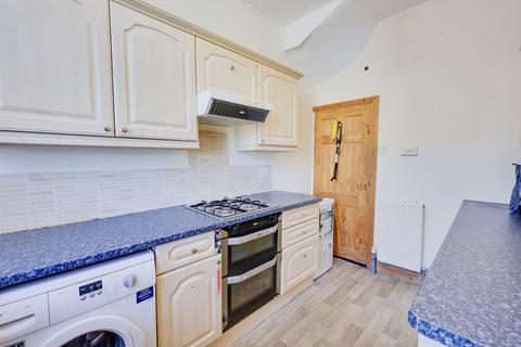 2 bedroom terraced house for sale, Stony Royd, Farsley, Pudsey, West Yorkshire, LS28