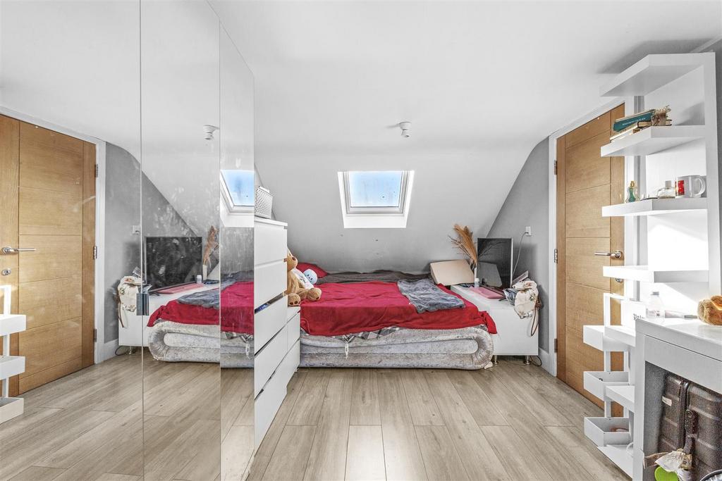 12 Salisbury Road, HP13 6 UL-15.jpg