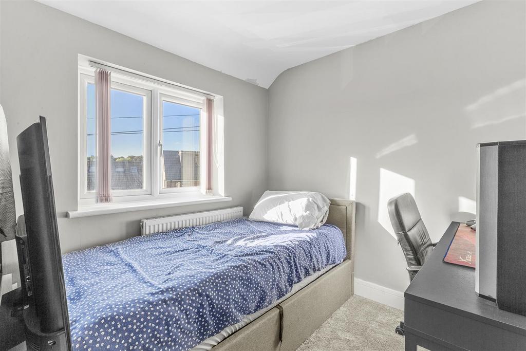 12 Salisbury Road, HP13 6 UL-12.jpg
