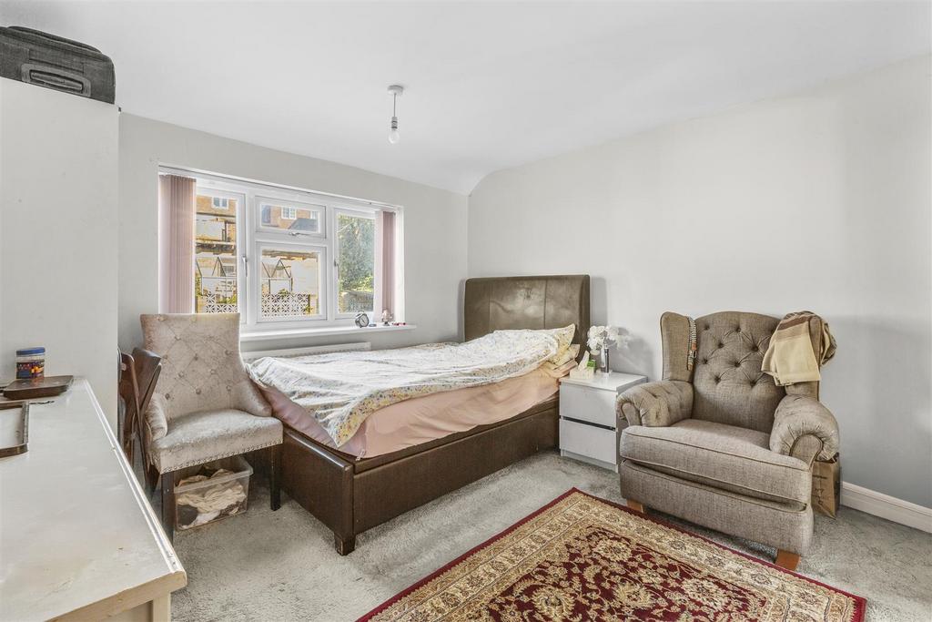 12 Salisbury Road, HP13 6 UL-13.jpg