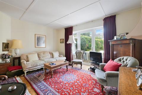 3 bedroom semi-detached house for sale, Kingswood Road, Tadworth