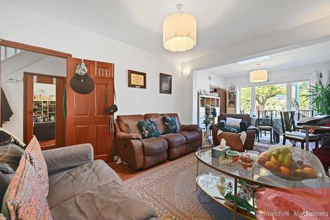 4 bedroom semi-detached house for sale, The Green, London, W3 7