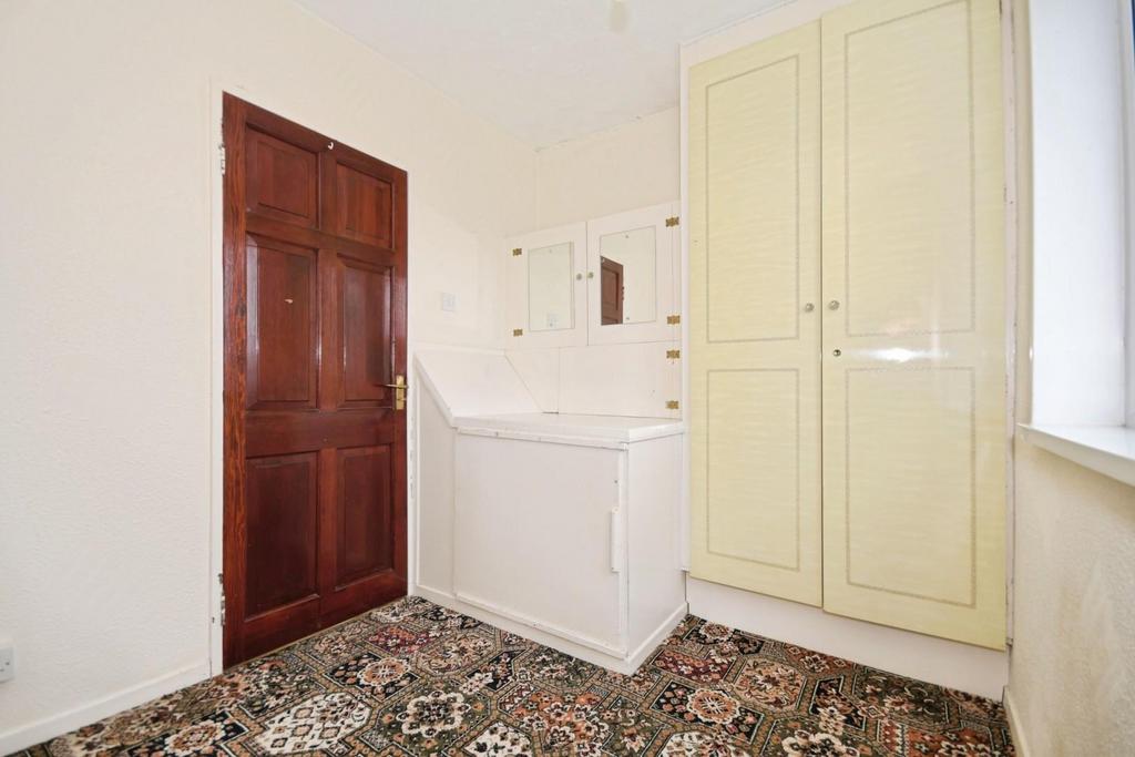 BEDROOM 3 02.jpg