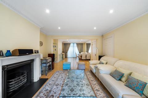 59 Robin Hood Lane, London, SW15 3PX