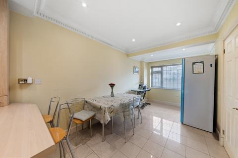59 Robin Hood Lane, London, SW15 3PX