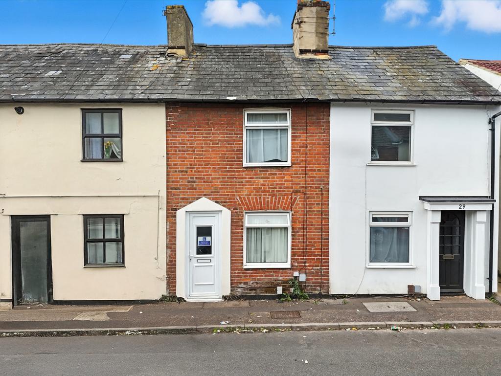 Two double bed mid-terrace. Colchester