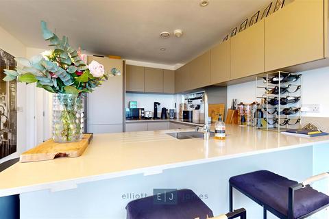 undefined, Luna Court, Loughton IG10