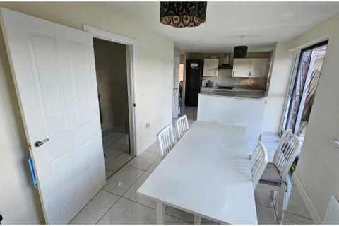 4 bedroom detached house for sale, Bradfield Avenue, Morley, Leeds, LS27 0GH