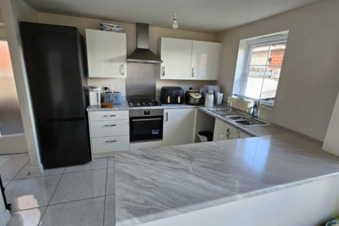 4 bedroom detached house for sale, Bradfield Avenue, Morley, Leeds, LS27 0GH