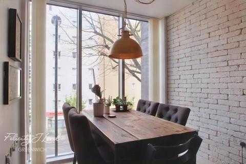 2 bedroom apartment for sale, Creek Road, London, SE8