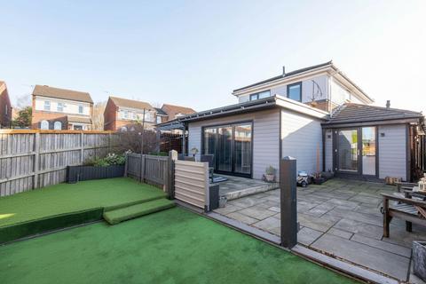 3 bedroom detached house for sale, Healaugh Way, Chesterfield S40