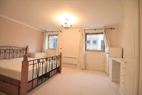 2 bedroom flat to rent, Meridian Place, Marsh Wall E14