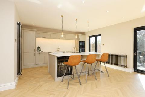 4 bedroom detached house for sale, Bradway Road, Sheffield S17