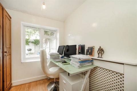 2 bedroom flat for sale, Linacre Road, London NW2
