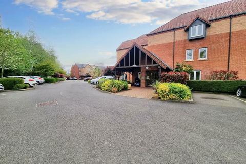 2 bedroom apartment for sale, Pool Close, Spalding, Lincolnshire, PE11 1GZ