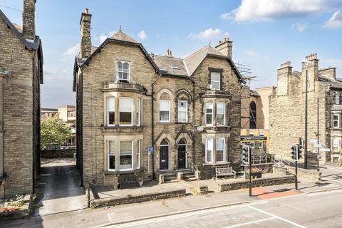 undefined, East Parade, Harrogate, HG1